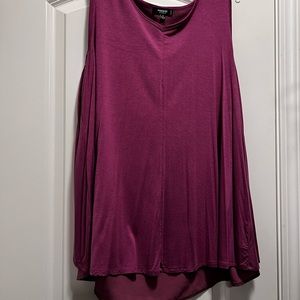 Stitch fix tunic tank size 1 x- back has cross over with opaque blouse detail